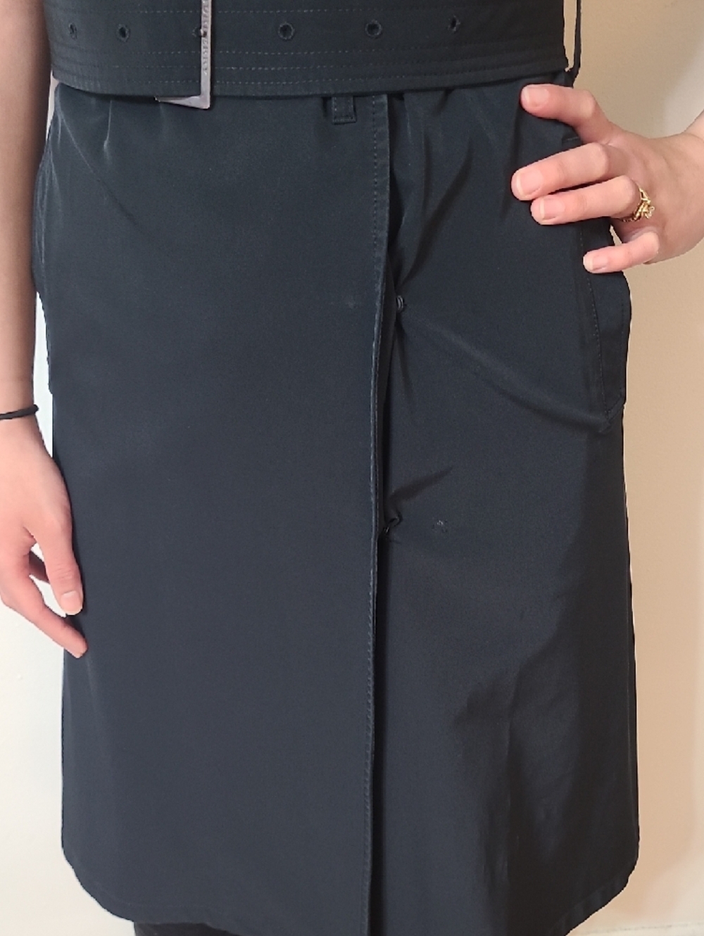 Burberry Black Sleeveless Belted Midi Dress - Picture 5 of 11